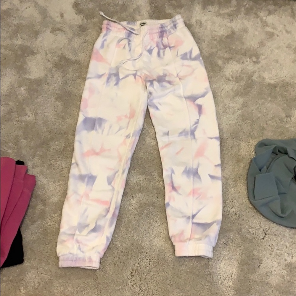 Aritzia Sunday Best tie dye xs sweatpants